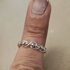 Stylish Silver Women's Ring with Beaded Design